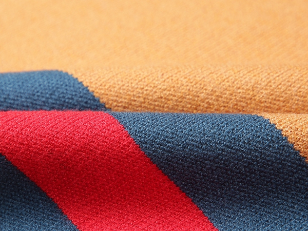 ブランドセーター角部分ディテール